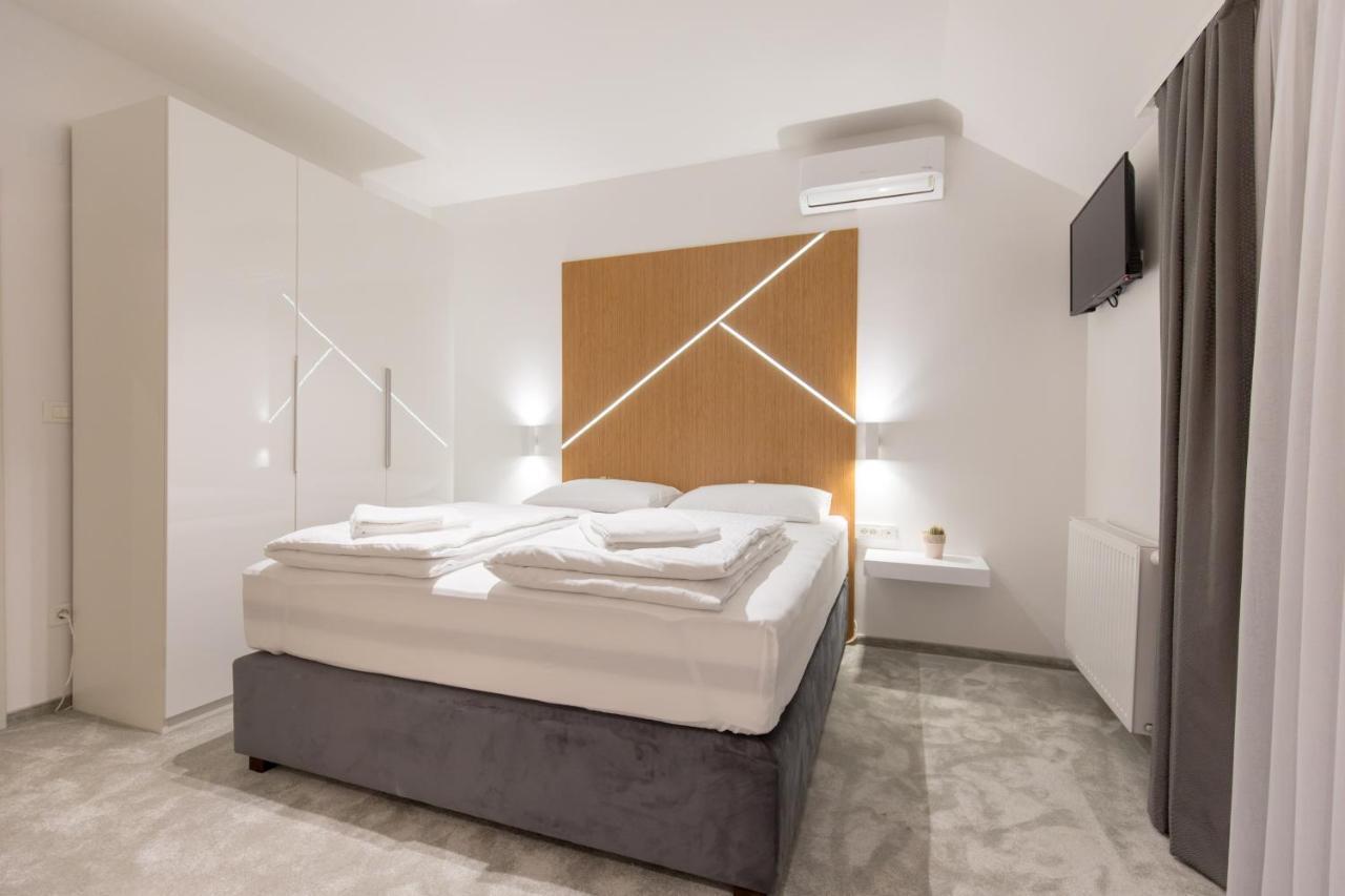 Apartmani I Sobe Pejacevic Osijek Eksteriør bilde